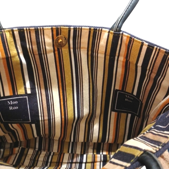 Moo Roo Floral Fabric Tote Bag - Picture 6 of 8